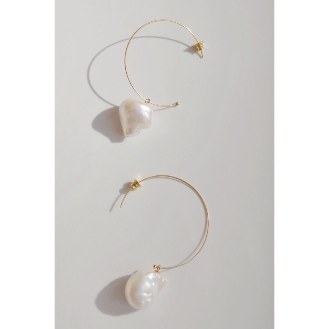 Freshwater Pearls Hoop Earrings Gold