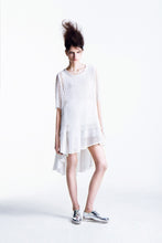 Load image into Gallery viewer, model wearing high-low skirt