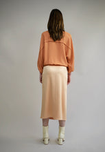 Load image into Gallery viewer, SILK CREPE SWEATSHIRT
