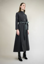 Load image into Gallery viewer, COTTON GABARDINE PLEATED TRENCH COAT
