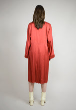 Load image into Gallery viewer, SILK CREPE BACK SATIN PLEATED KIMONO DRESS
