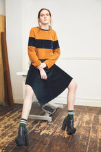 Load image into Gallery viewer, Velvet Sweatshirt
