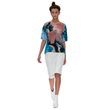 Load image into Gallery viewer, model in water print silk top
