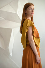 Load image into Gallery viewer, Two-tone Crepe Wing Dress
