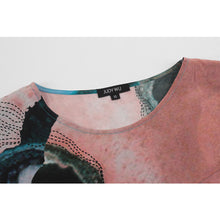 Load image into Gallery viewer, water print silk top detail
